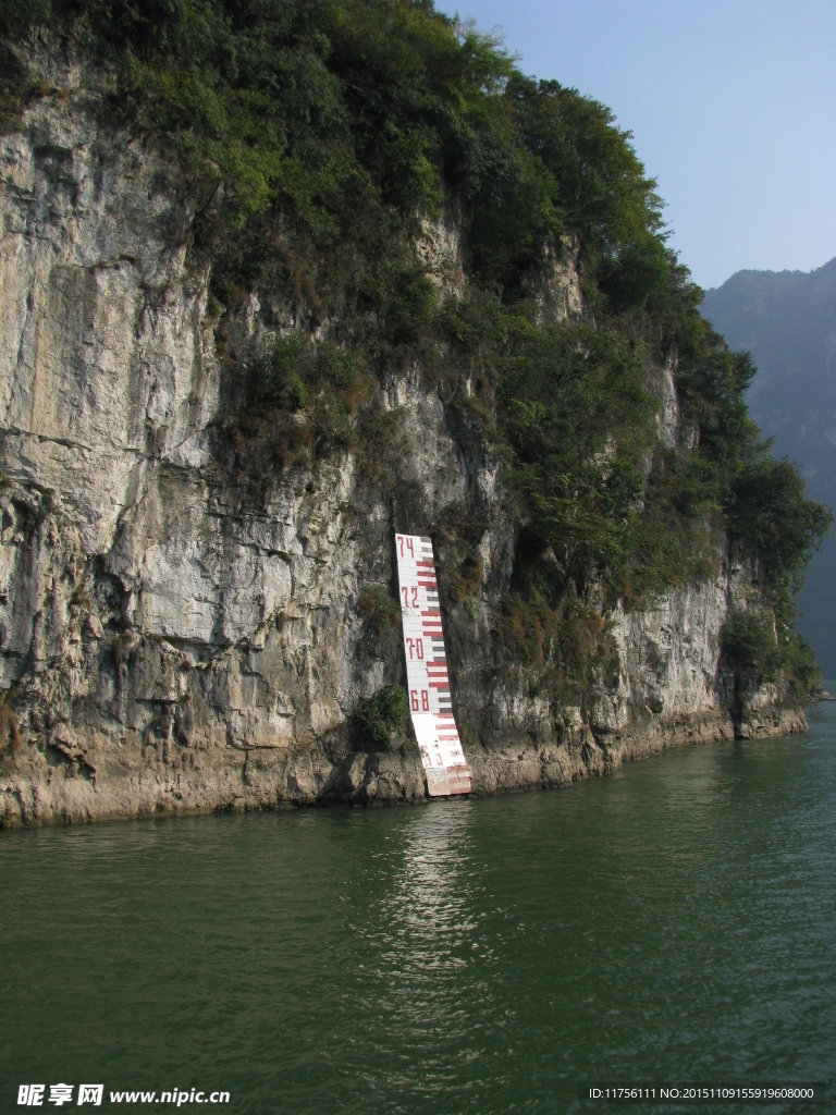 三峡水位尺