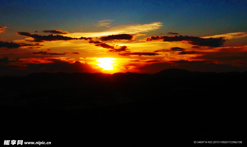 夕阳晚霞