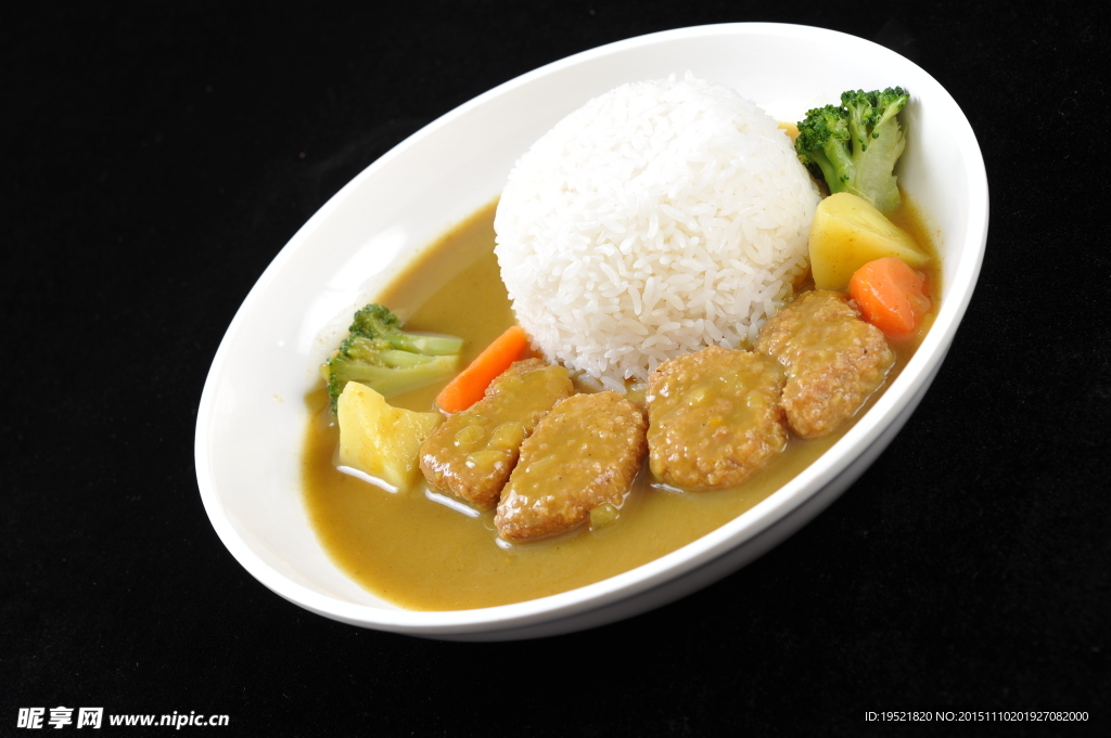咖喱鸡块饭