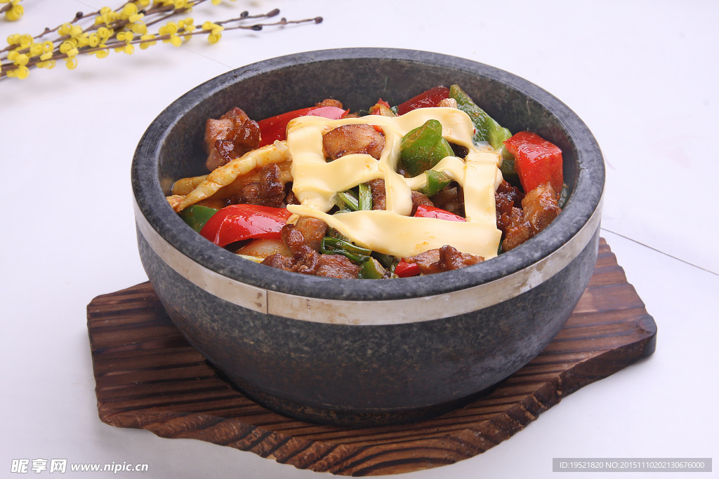 和风鸡肉芝士石锅饭