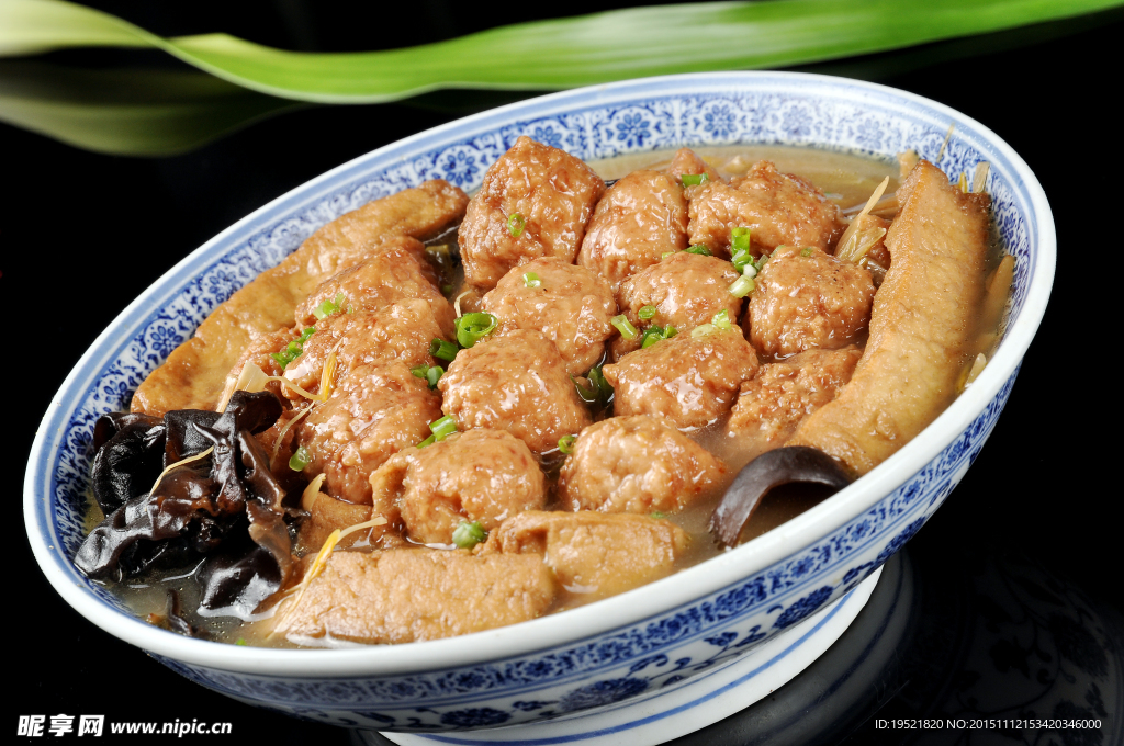 阿婆烩丸子