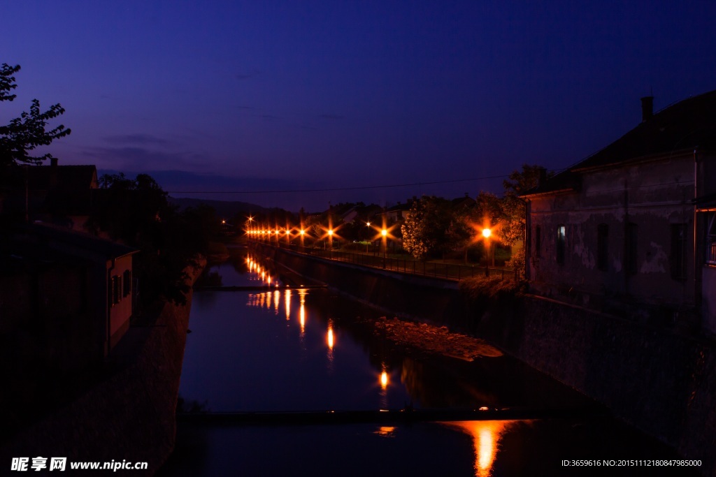 村庄夜景