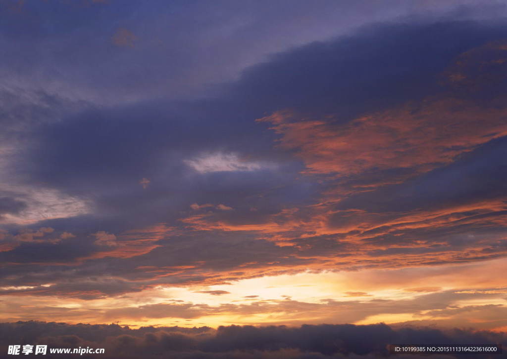 晚霞 天空