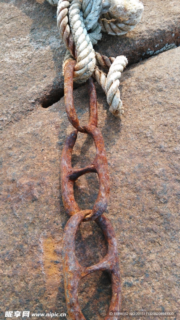 生锈的锚链