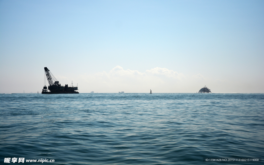巴厘岛 海上油井