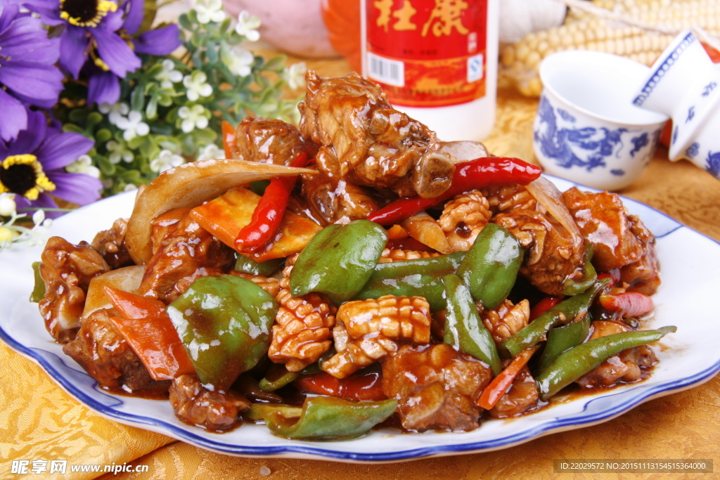 鱿鱼焖排骨