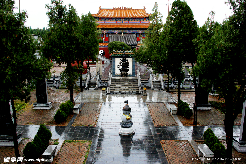 雨后下清宫