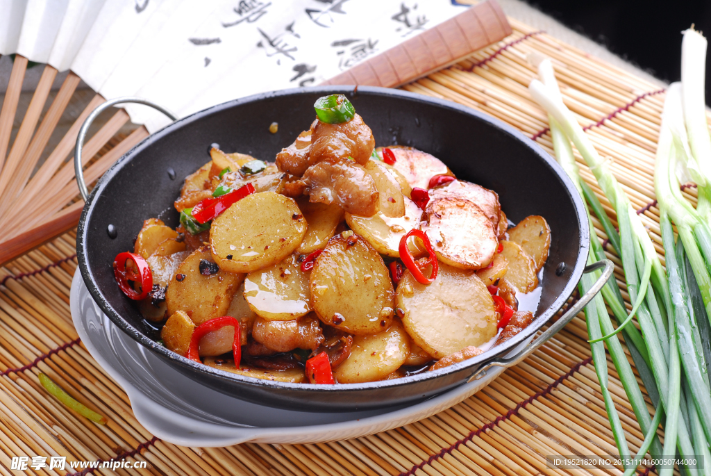 干锅土豆片