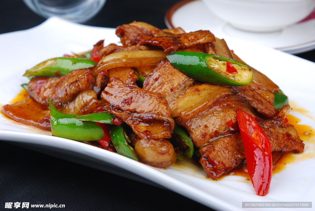 青蒜回锅肉