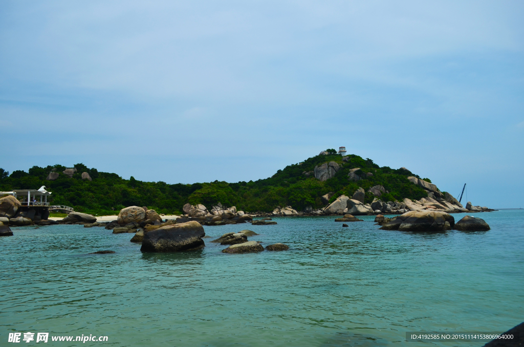 蓝天白云海景