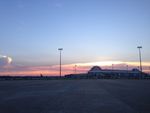 夕阳下的机场