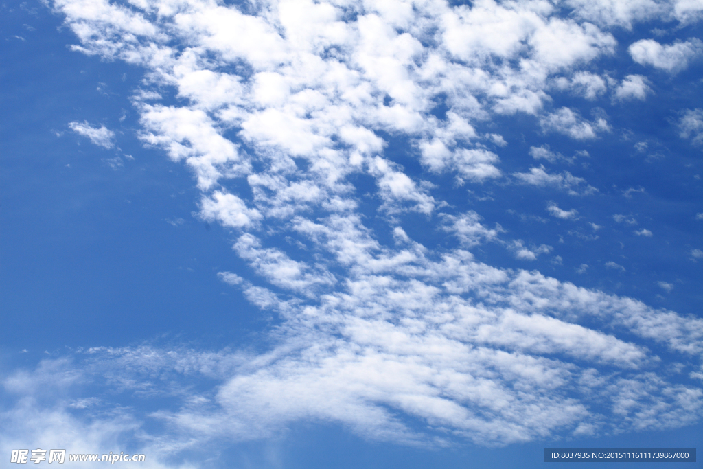 蓝天白云