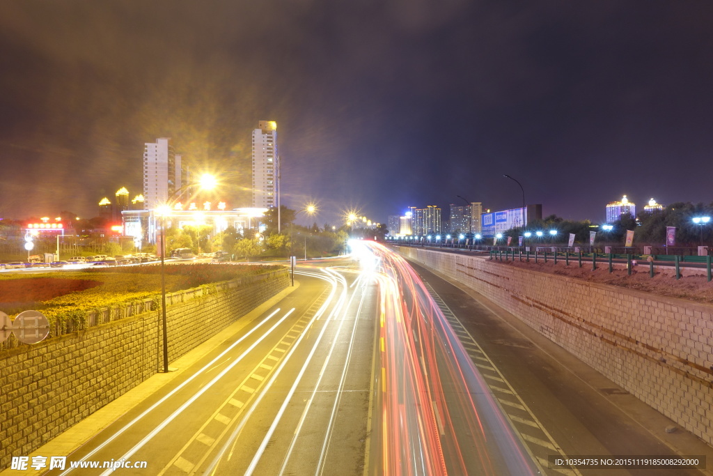 吉林市夜景车流