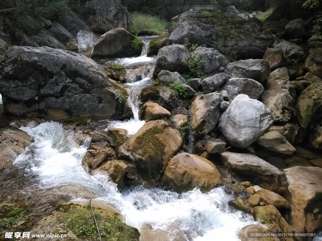 五龙河山间河流