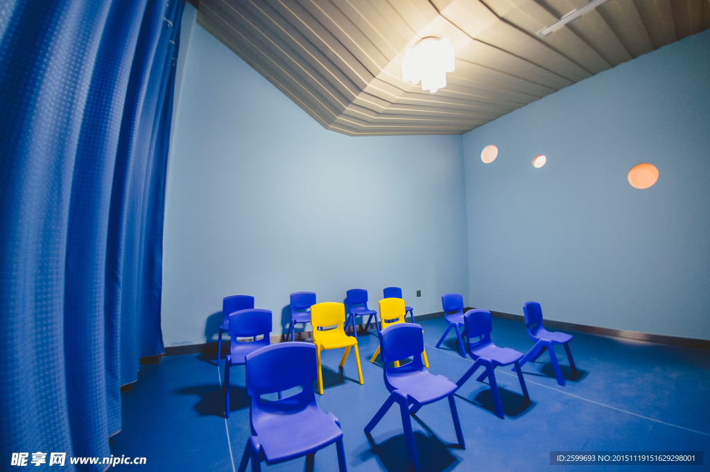 蓝色教室