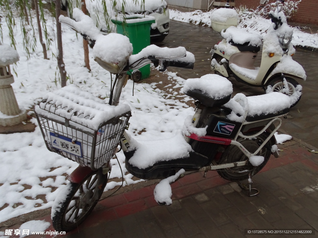 雪中电动车