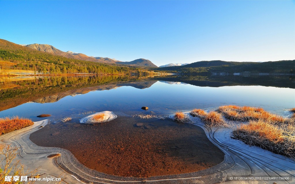湖光山色