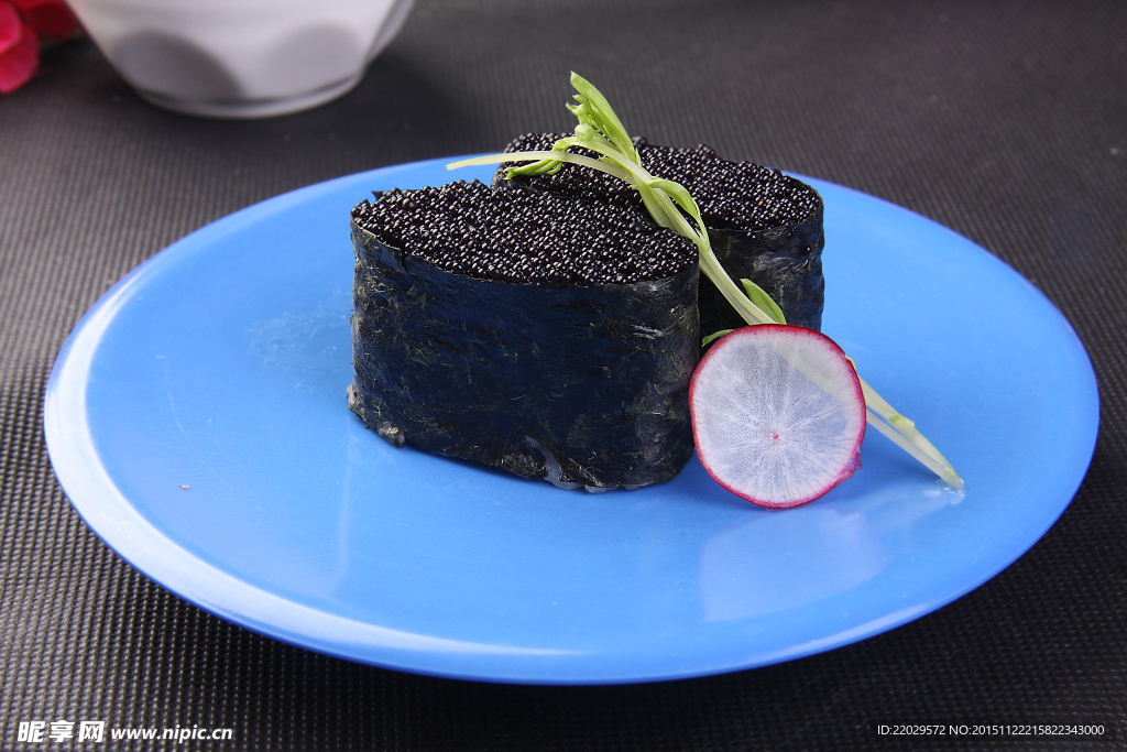 黑蟹籽寿司