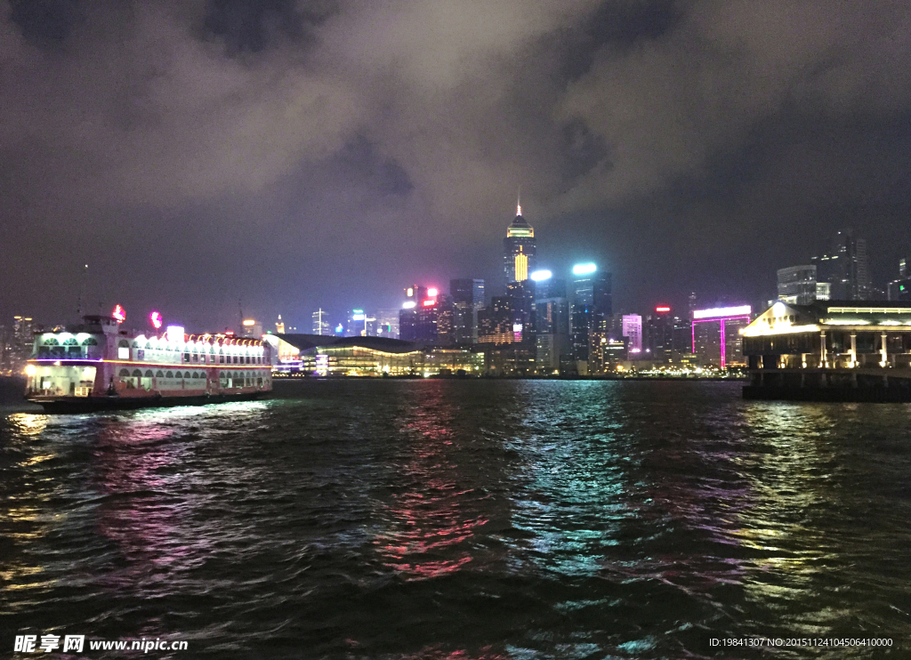 海港城市夜景