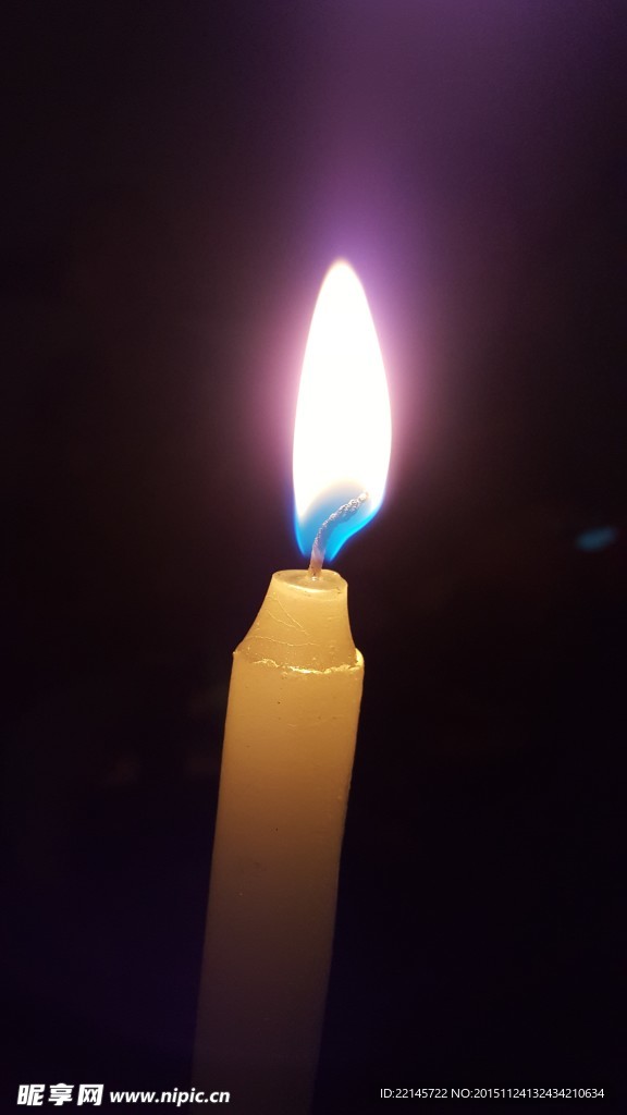 蜡烛 微亮 火