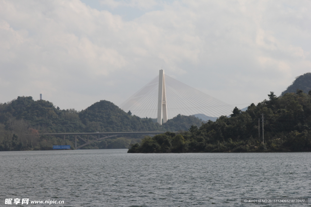 红枫湖大桥