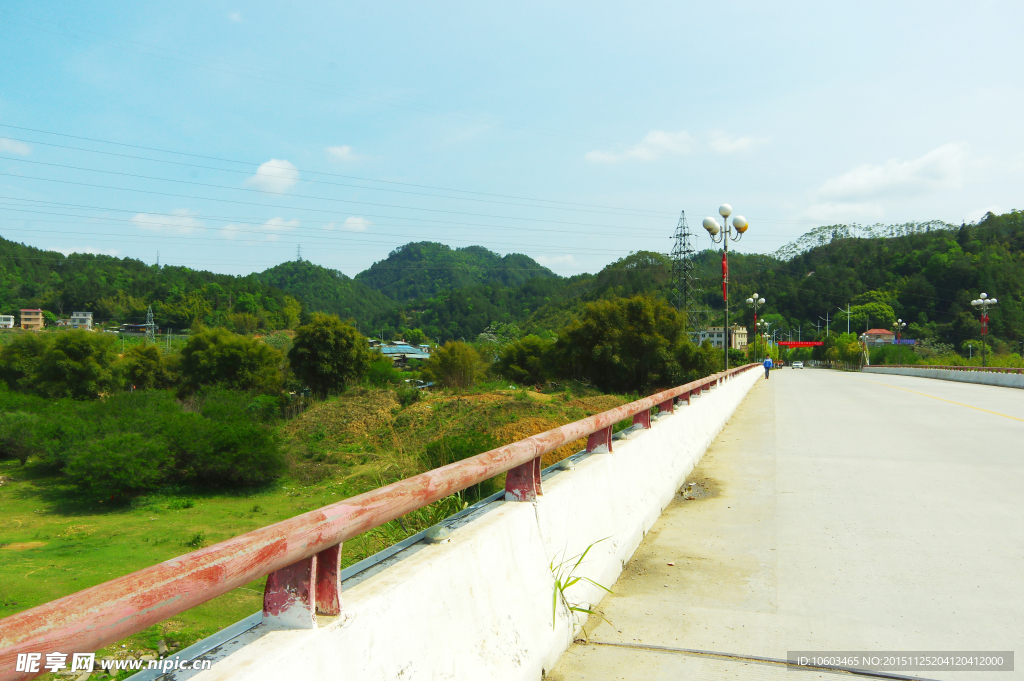 山水民居 公路桥梁