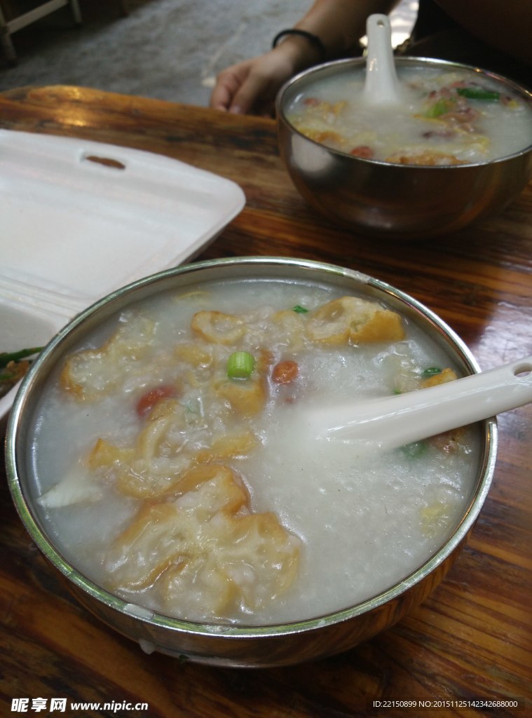 陈添记传统艇仔粥
