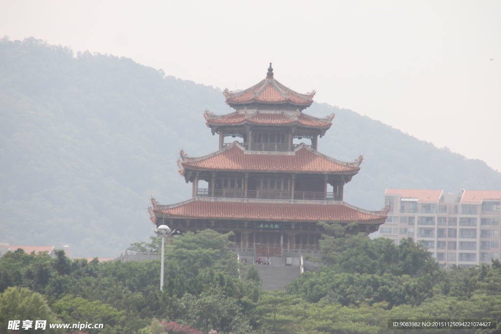 星湖花园全景 广告设计 天然景