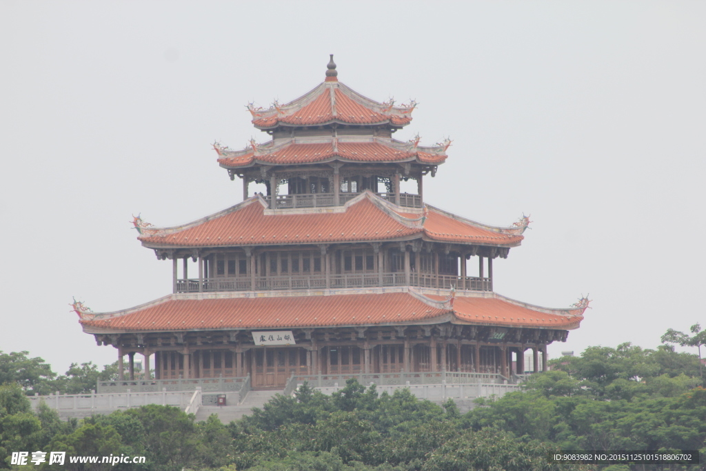 星湖花园全景 广告设计 天然景