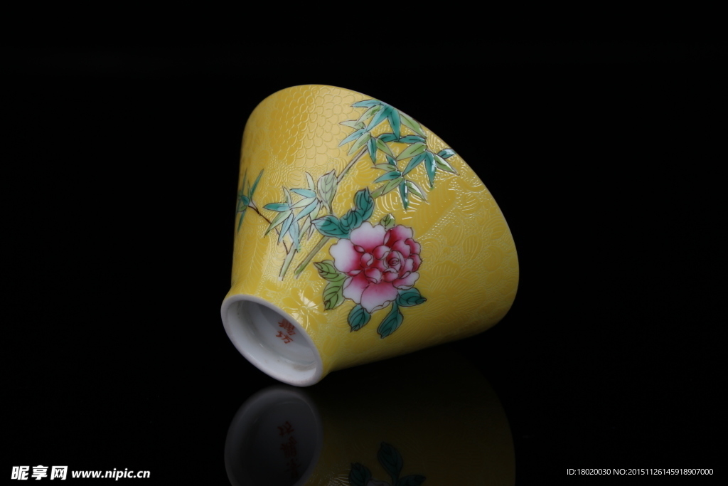 景德镇瓷器扒花粉彩单杯