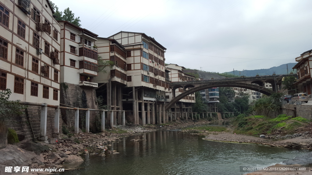 小桥流水