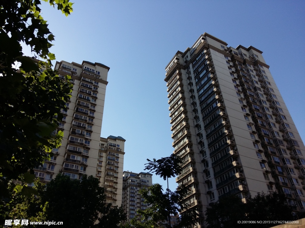 高层住宅楼  城市高楼 城市住