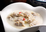 鲫鱼汤饺子