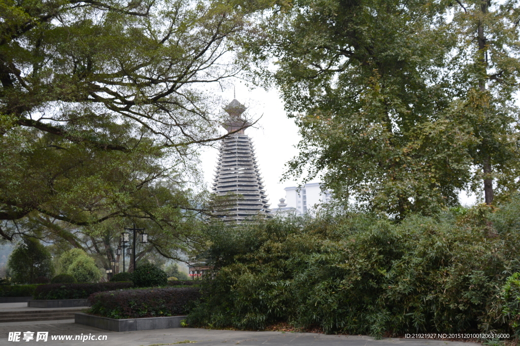 从江鼓楼