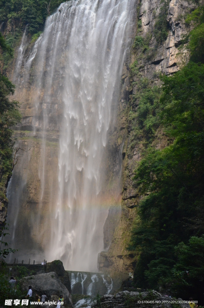 三峡大瀑布