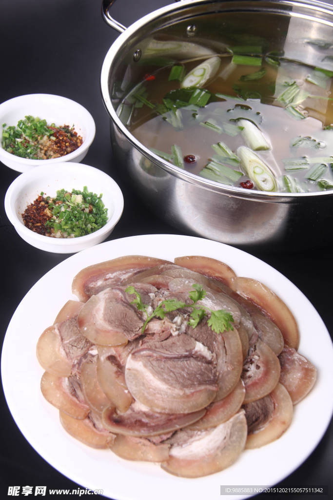 带皮牛肉汤锅