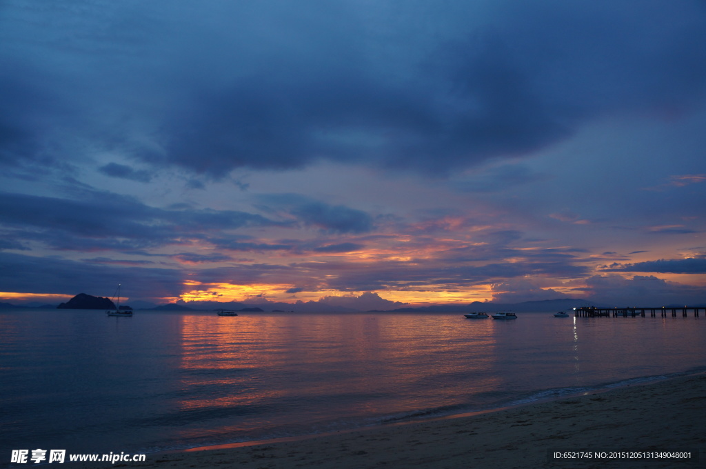 海上夕阳