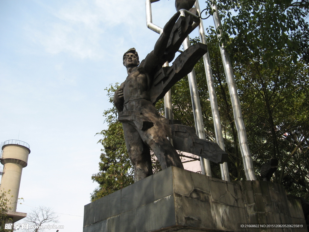 西南石油大学南充校区雕塑