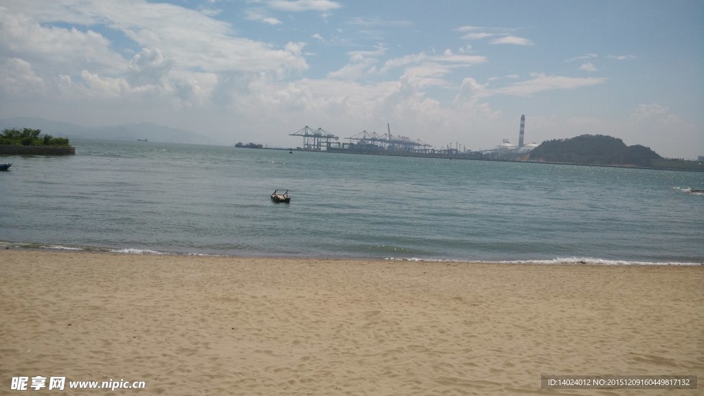 午后的大海