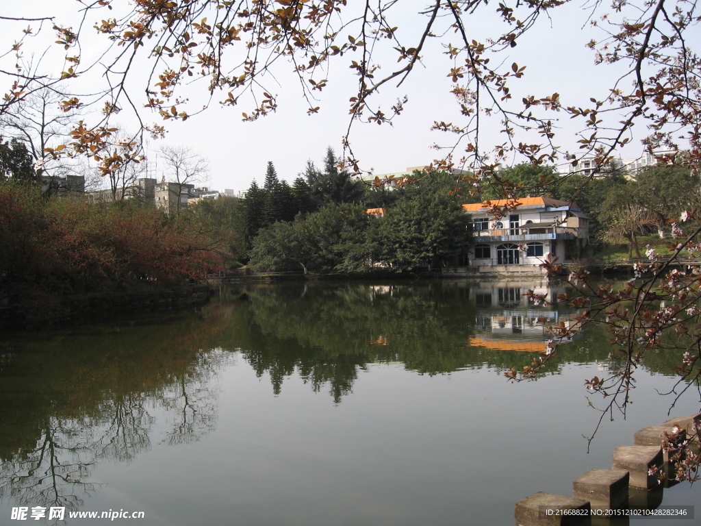 龙井湖