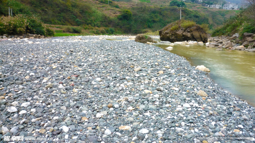 河滩 河流 鹅卵石 河道