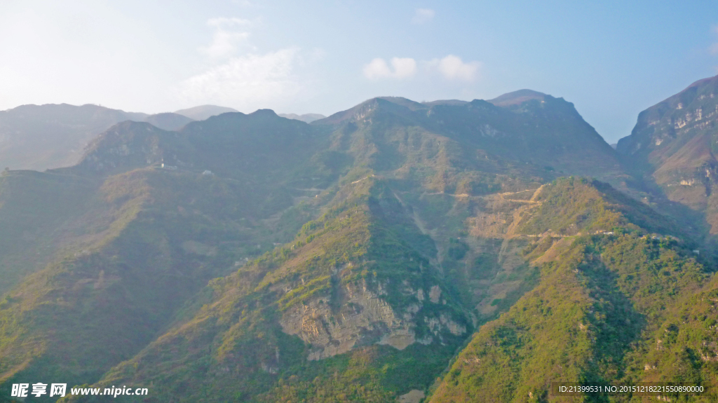 山岭 大山 山峰 悬崖峭壁