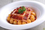 虎皮鸽蛋红烧肉