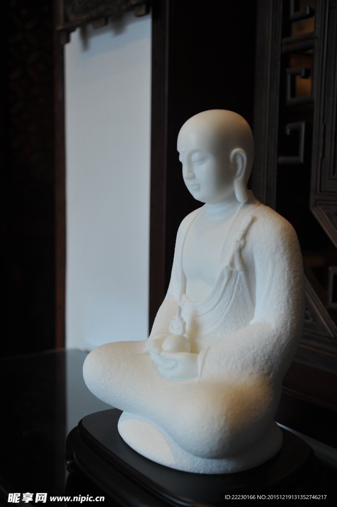 汉白玉地藏王