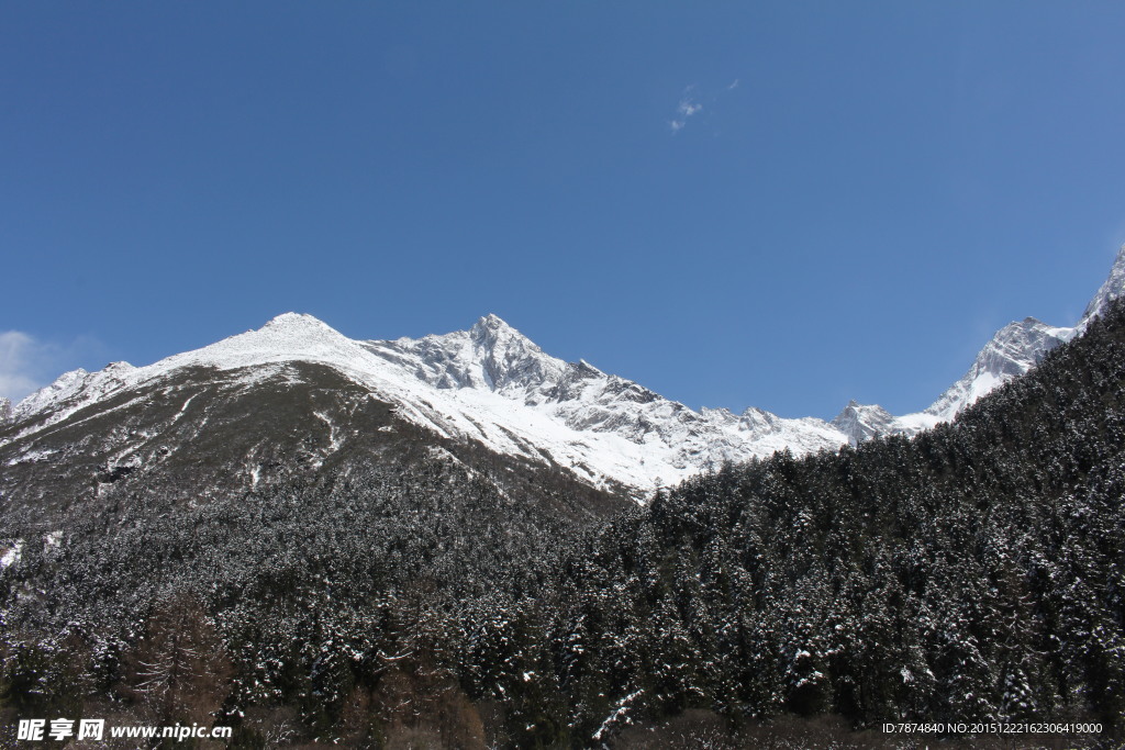 毕棚沟雪山