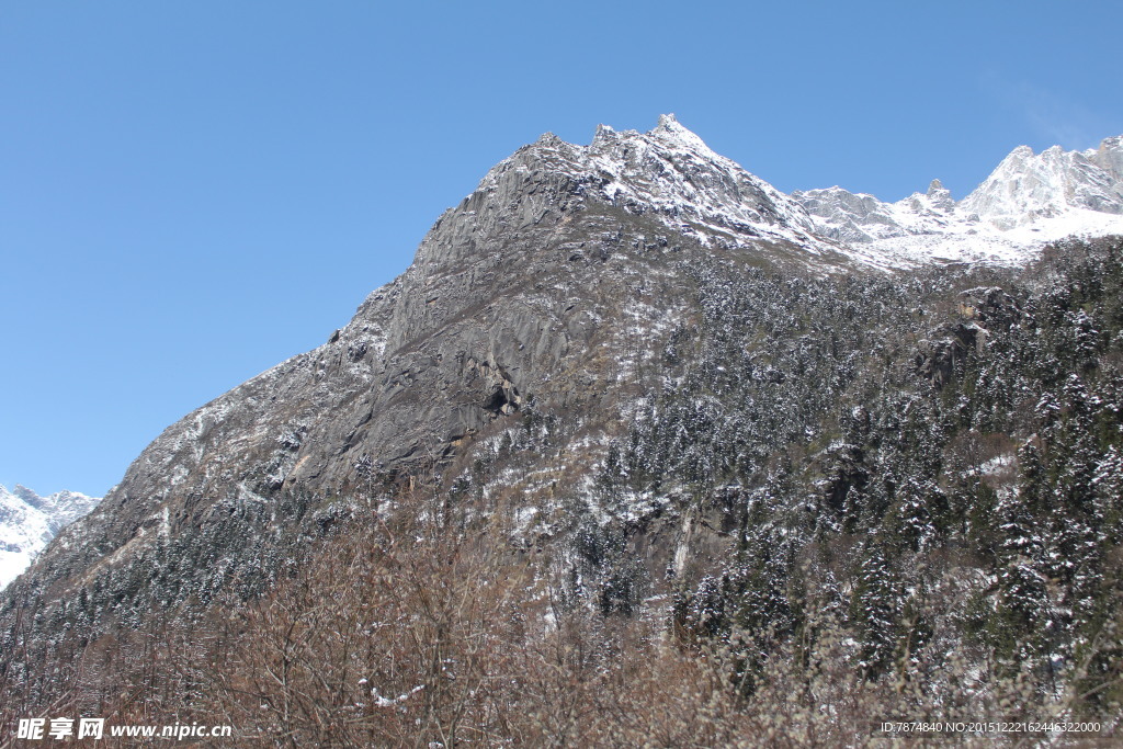 毕棚沟雪山