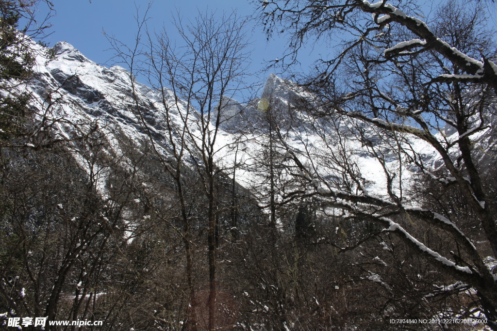 毕棚沟雪山