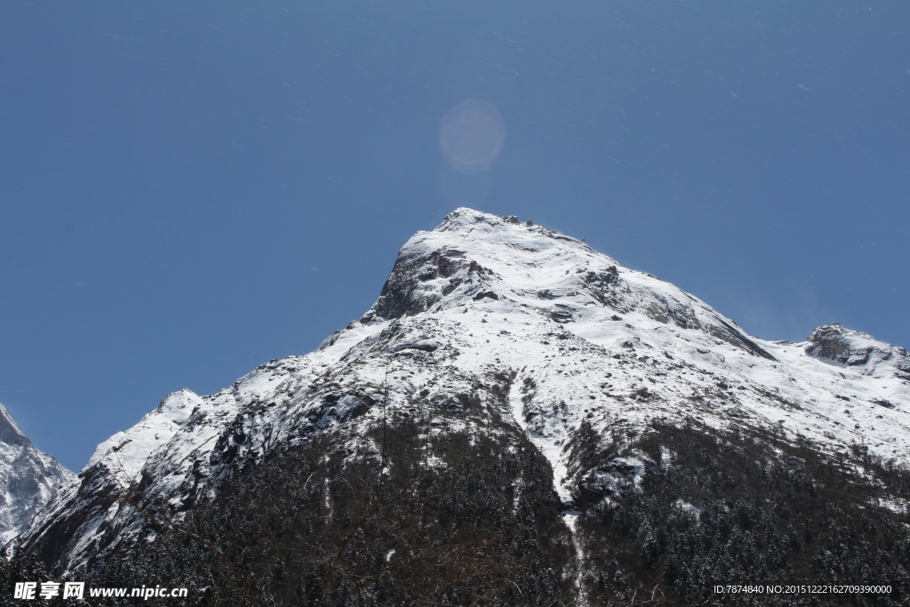 毕棚沟雪山