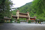 姑婆山景区大门