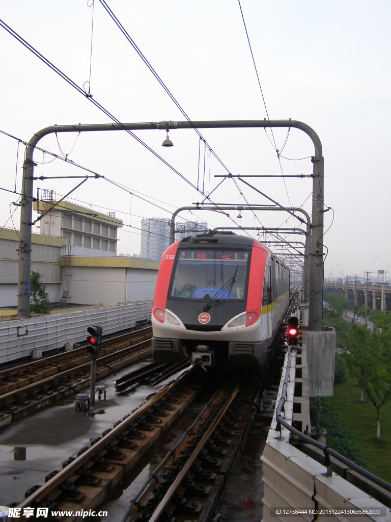 城市轻轨